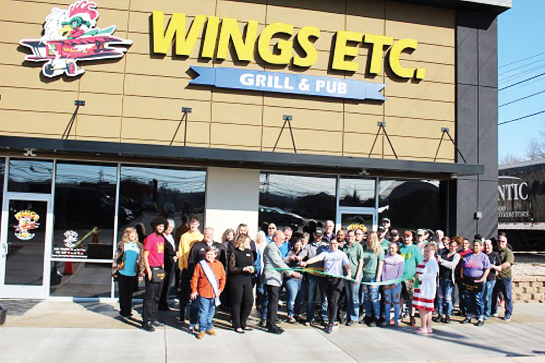Wings Etc. off to a flying start in Belpre News, Sports, Jobs News